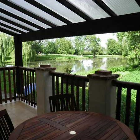 בית נופש De Caractere Avec Etang Prive, Jardin Clos Et Cheminee, Parfait Pour Les Familles - Fr-1-426-121 *