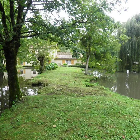 De Caractere Avec Etang Prive, Jardin Clos Et Cheminee, Parfait Pour Les Familles - Fr-1-426-121 Vakantiehuis