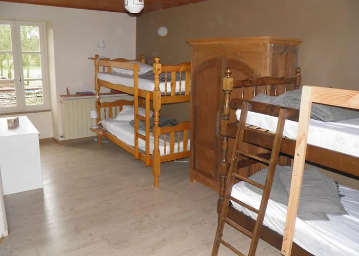 De Caractere Avec Etang Prive, Jardin Clos Et Cheminee, Parfait Pour Les Familles - Fr-1-426-121